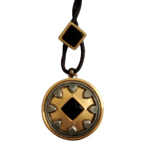 Women's Fashion Jewelry Black Silver Gold Plated Pendant Black String Necklace - Picture 9 of 9